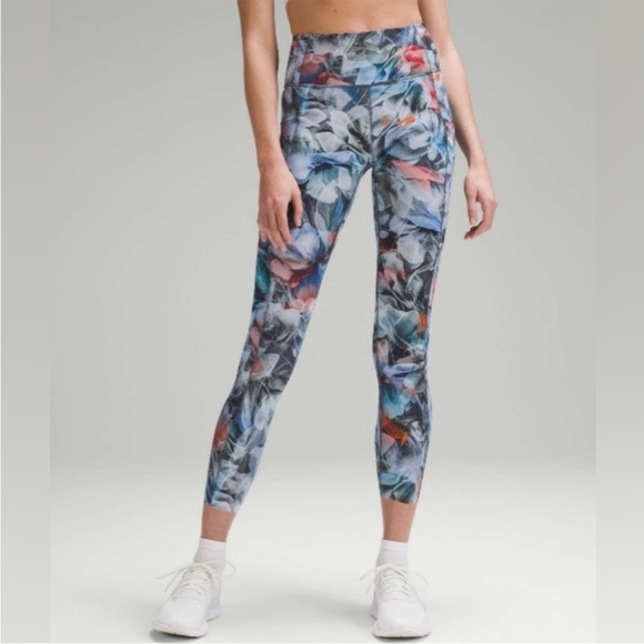 Lululemon Fast and Free High Rise Tight 25” - Picture 2 of 4